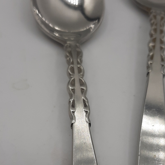 International Lyon ALHAMBRA Stainless Satin Handle Silverware Dinner 4 Teaspoons - Picture 4 of 5